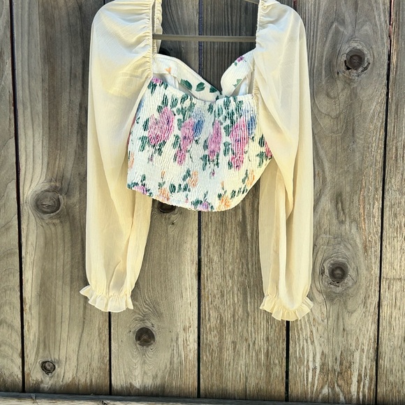 Cider Floral Blouse with Cream Sleeves - Picture 3 of 5